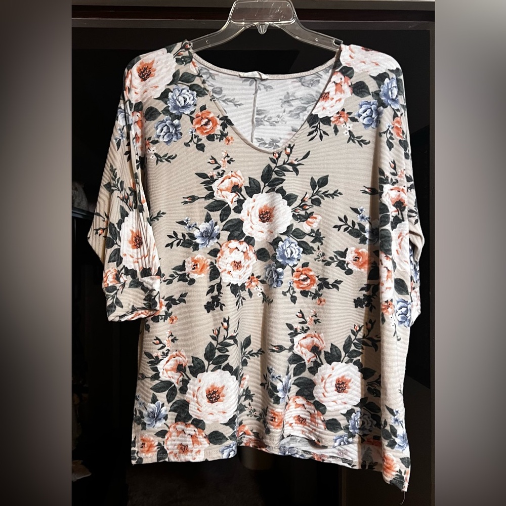 Tan Ribbed Floral Blue and Peach Flowers, 3/4 Cuffed Sleeve 
Poly/Rayon/Spandex